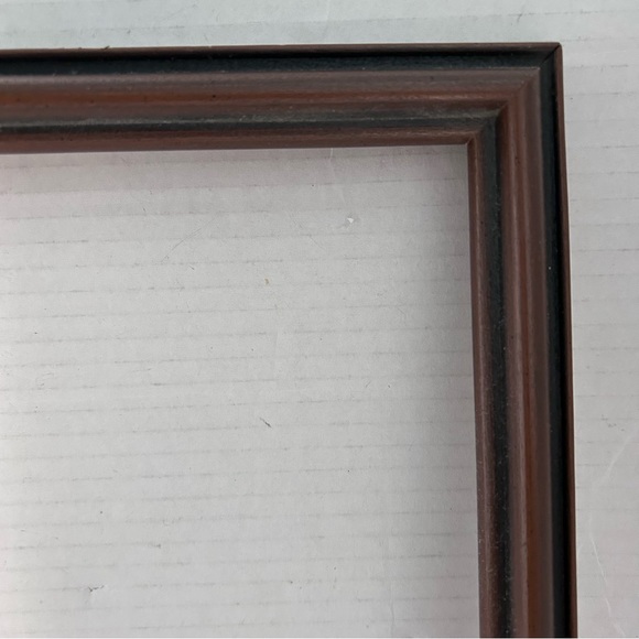 Brown wood frame 22” x 16” - Picture 6 of 6